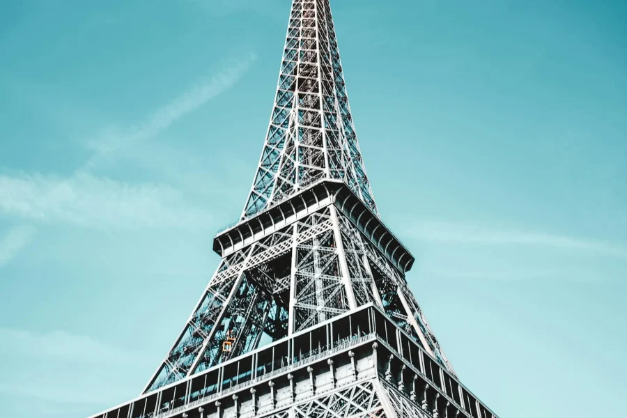 Eiffel Tower Semi Private Tour with Summit Access